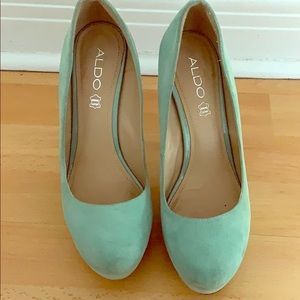 Aldo - Turquoise Velvet Platforms Pumps